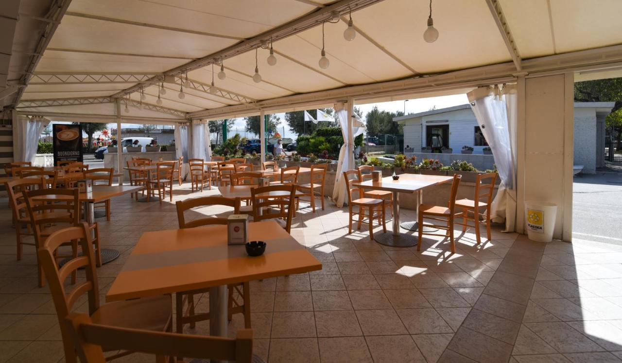 Club Del Sole Riccione Easy Camping Village Exteriör bild