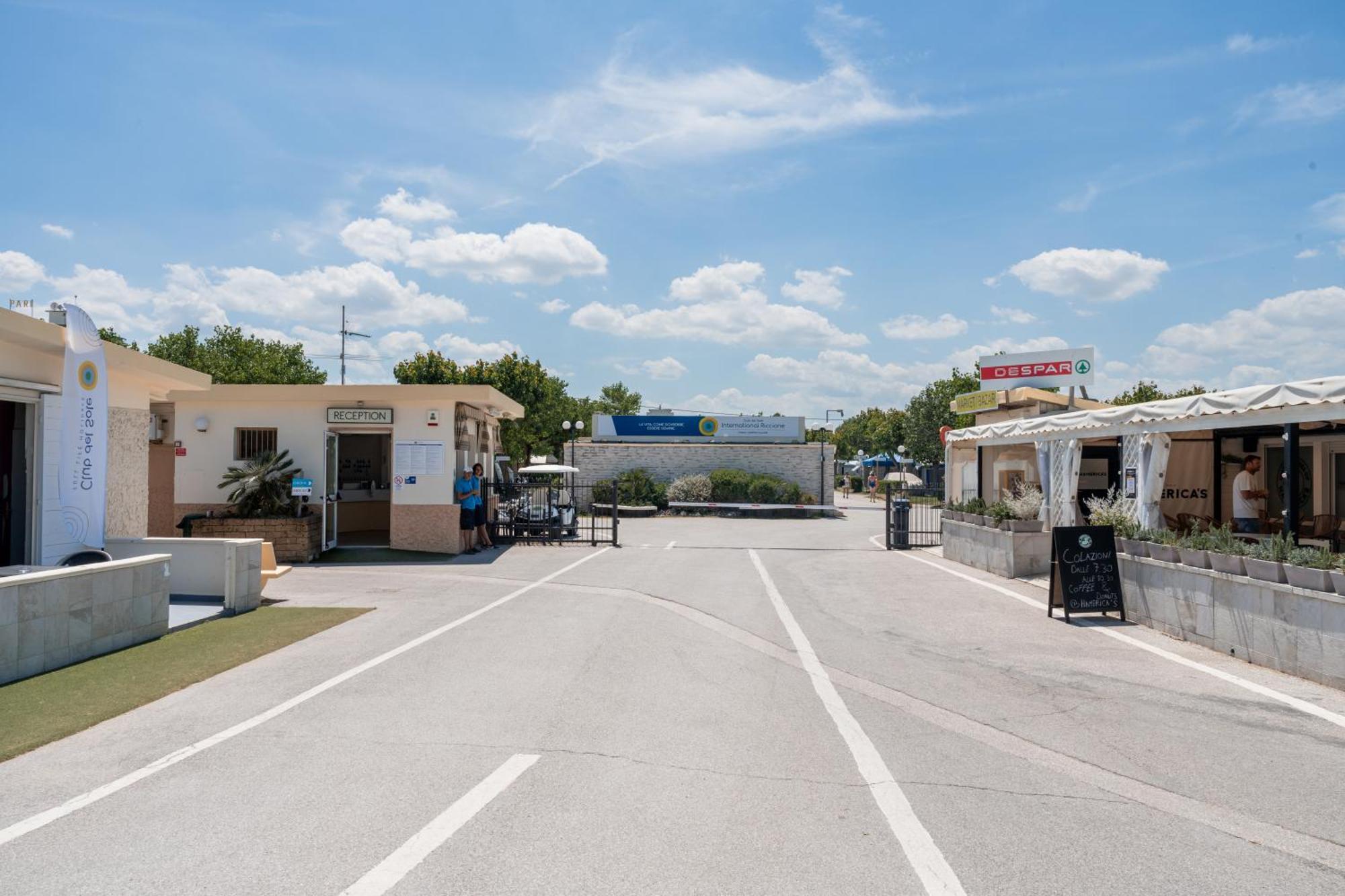 Club Del Sole Riccione Easy Camping Village Exteriör bild