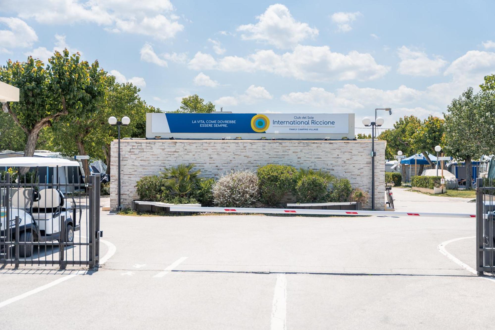 Club Del Sole Riccione Easy Camping Village Exteriör bild